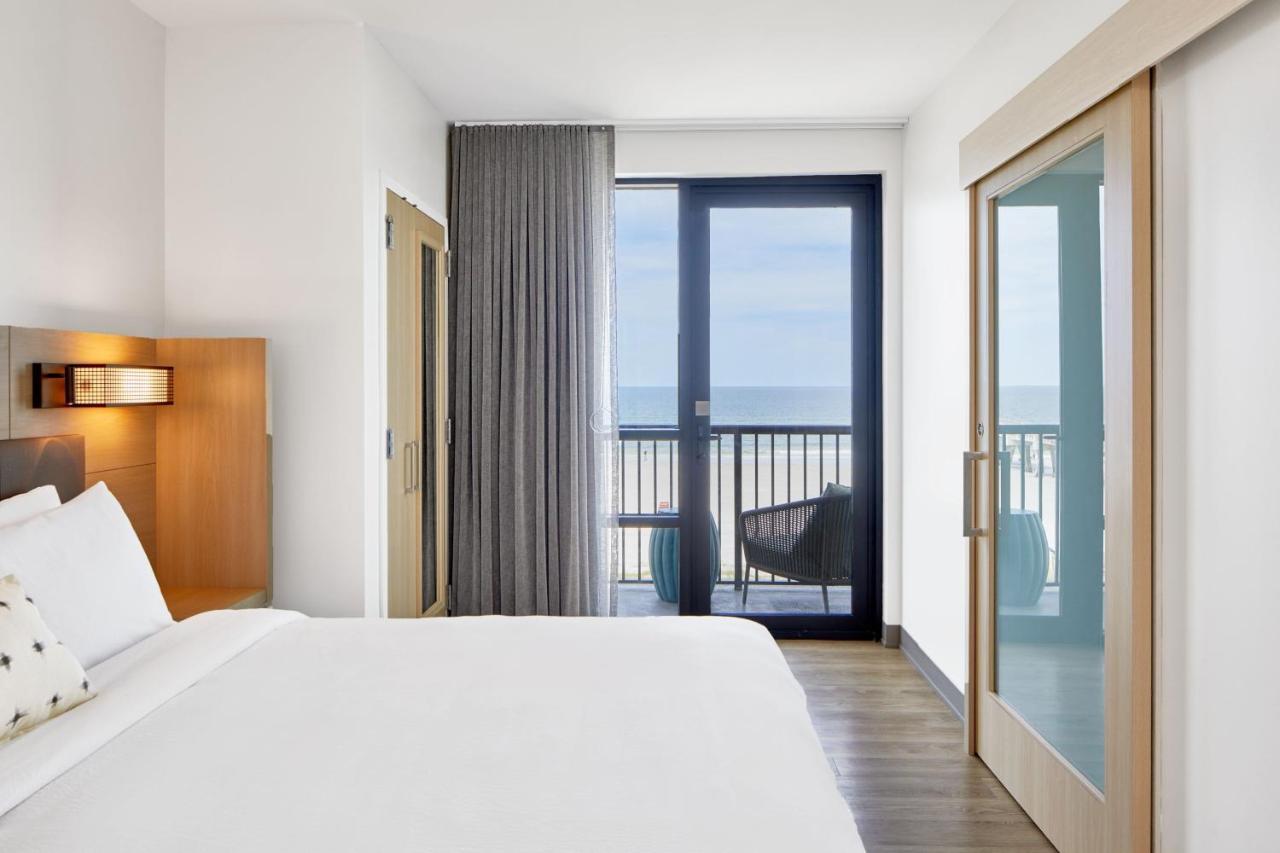 Springhill Suites By Marriott Jacksonville Beach Oceanfront Exterior photo